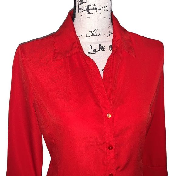 NOTATION red fitted button down blouse Small - Picture 6 of 8